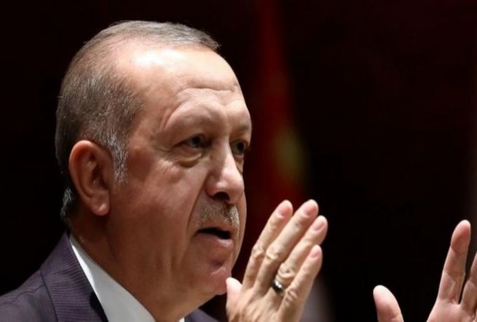 أردوغان يناشد شعبه للمرة الثالثة لدعم "الليرة"