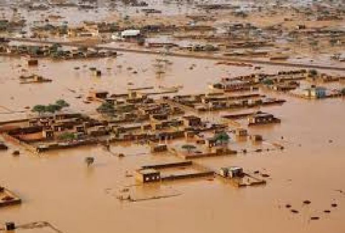 الامطار الغزيرة تحول مدينة بورتسودان الي بركة كبيرة