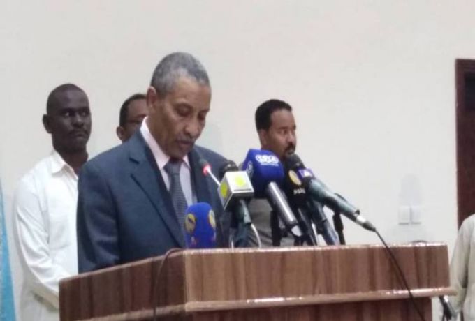 والي ولاية الخرطوم يُعلن حكومته من 9 وزراء و 7 معتمدين للمحليات
