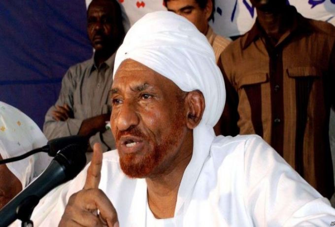 الصادق المهدي يدعو الحكومة السودانية الي توفير أجواء الحوار
