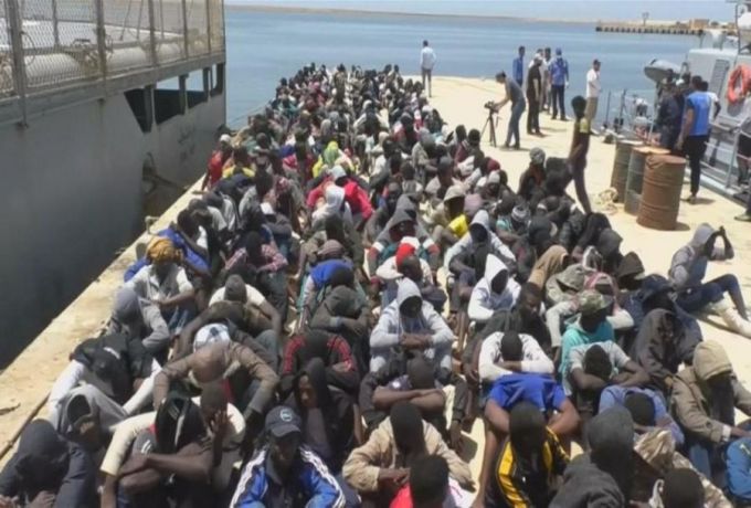 مهاجر يروي فصول عذابه في ليبيا:"استعبدونا وجوعونا"