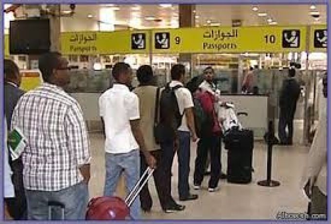 سرقات الهواتف النقالة ..ظاهرة خطيرة بمطار الخرطوم