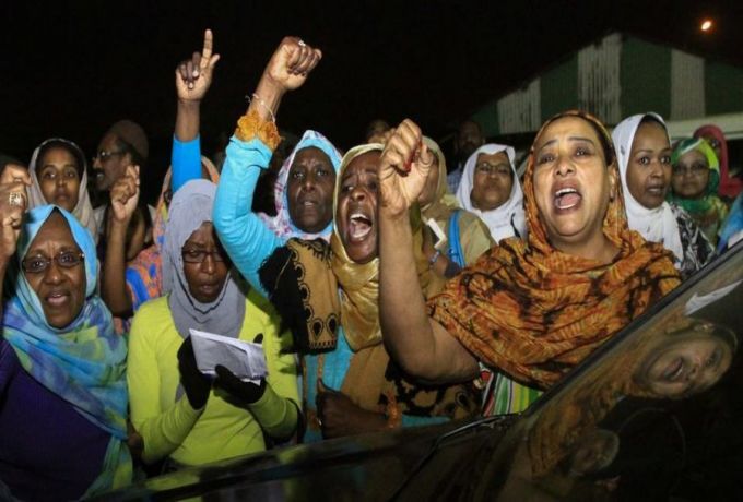السودان ..اعتقال عشرات النساء في تظاهرة ام درمان