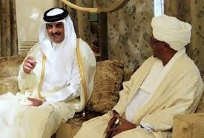 أمير قطر يبعث برسالة الي البشير يسلمها وزير دفاعه
