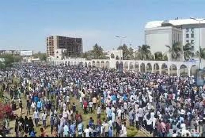 السودان ..سقوط ضحايا ..واصابات لحظة فض الاعتصام