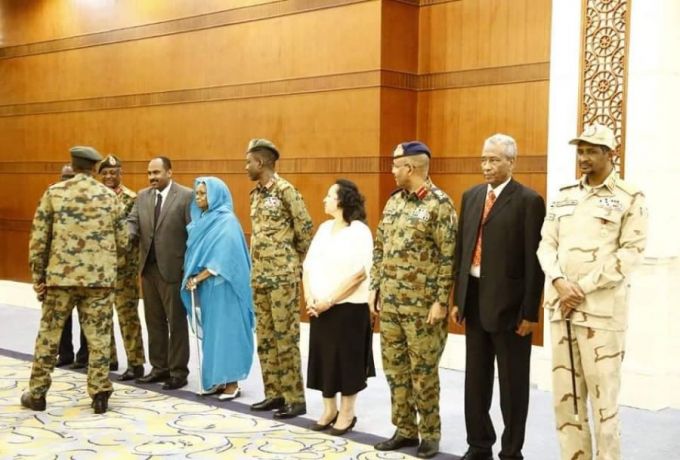 دعا لإكمال ترتيبات السلام .. مجلس الأمن يُرحب بتسمية السيادي ورئيس الوزراء في السودان