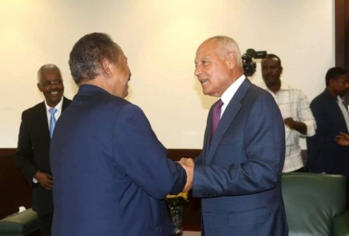 أبو الغيط لحمدوك: نعتز بدور السودان في الارتقاء بالعمل العربي المشترك
