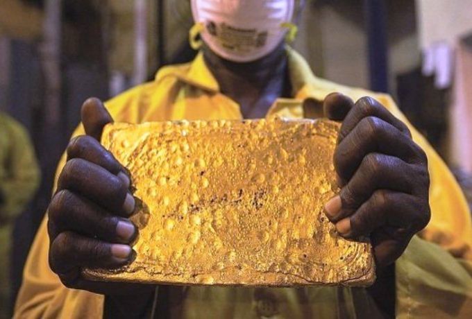 خطة أمنية لمكافحة تهريب الذهب عبر مطار الخرطوم