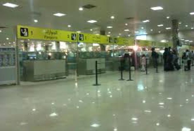 مطار الخرطوم : إجلاء أمريكان عبر الإثيوبيةخلال اليوم