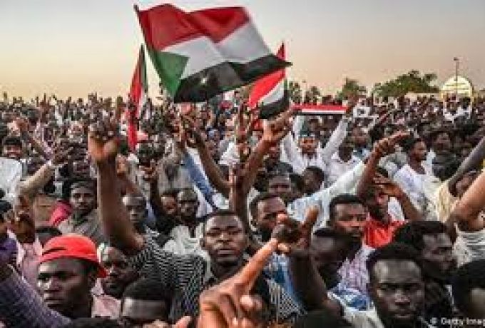 تغيير صلاحيات مجلس الشركاء… هل يساهم في تهدئة الشارع السوداني؟