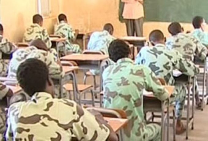 وزارة التربية تقرر تأجيل موعد الدراسة في السودان