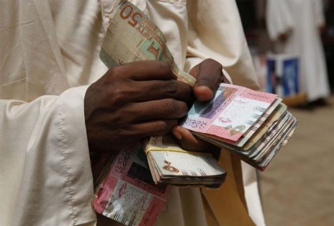 ضغوطات على الدولة لتغيير العملة السودانية وطباعة عملة جديدة..لماذا؟