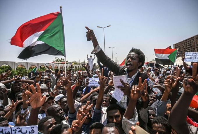 عضو في «السيادة» يحذر من « تغيير التركيبة السياسية» في السودان