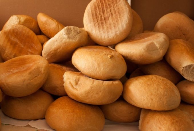 ضبط مخبزا ببحري أعلن عن تسعيرة جديدة للرغيف التجاري بـ50 جنيهاً للرغيفة