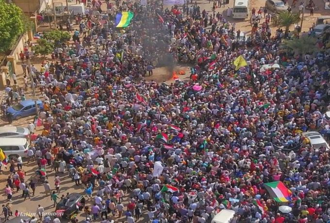 البعث السوداني : مواكب الخميس رسالة للقوى العسكرية والمدنية