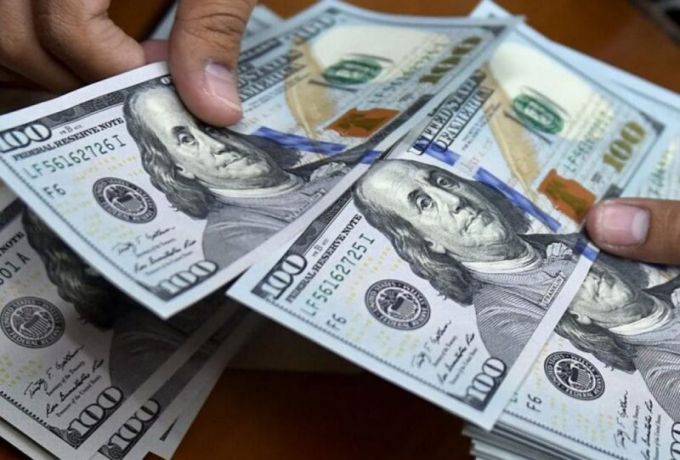 الدولار يستقر في السوق الموازي للعملة في السودان