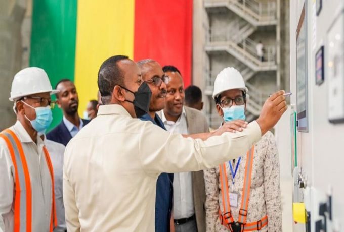 بالصورة .. إثيوبيا تدشّن المرحلة الأولى لتوليد الكهرباء من سد النهضة