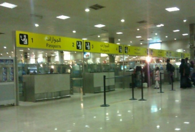 سفر ركاب بالخطأ من مطار الخرطوم إلى غير وجهتهم