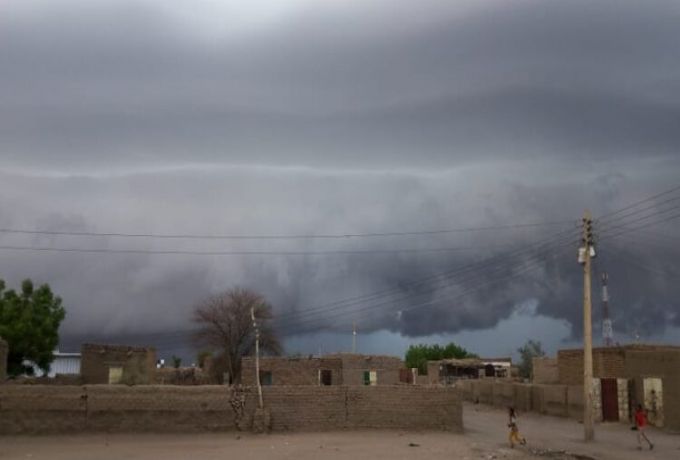 الأرصاد : توقّعات بهطول أمطار في عدّة ولايات سودانية