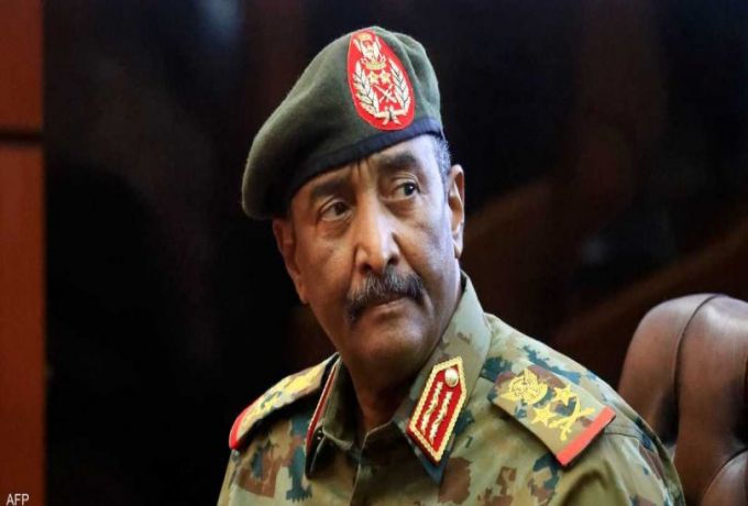 رئيس مجلس السيادة الانتقالي البرهان يجري تعديلا كبيرا في قيادة الجيش السوداني