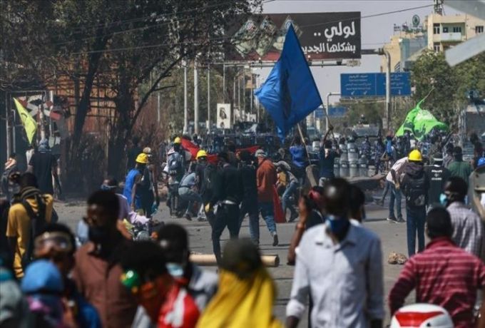 السودان.. تحالف قوى التغيير الجذري يطالب بمحاكمة قيادات الشرطة منذ 89