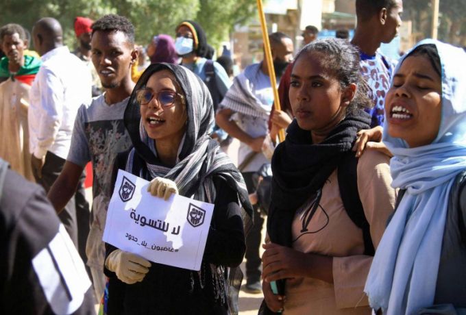 جريدة لندنية : عقبات كثيرة تعوق اتفاق الانتقال السياسي في السودان