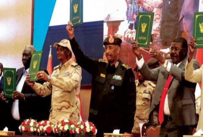 مناوي: اقتلونا ووقعوا الاطاري