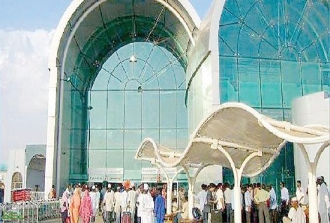ازدحام مروري بسبب قرار مطار الخرطوم