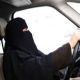 سعودية تقود سيارة وترفض التوقيع علي عدم التكرار