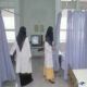 طبيبة سودانية تتفاجأ أثناء عملها الاسعافي ان الحالة لزوجها المتوفي وابنتها